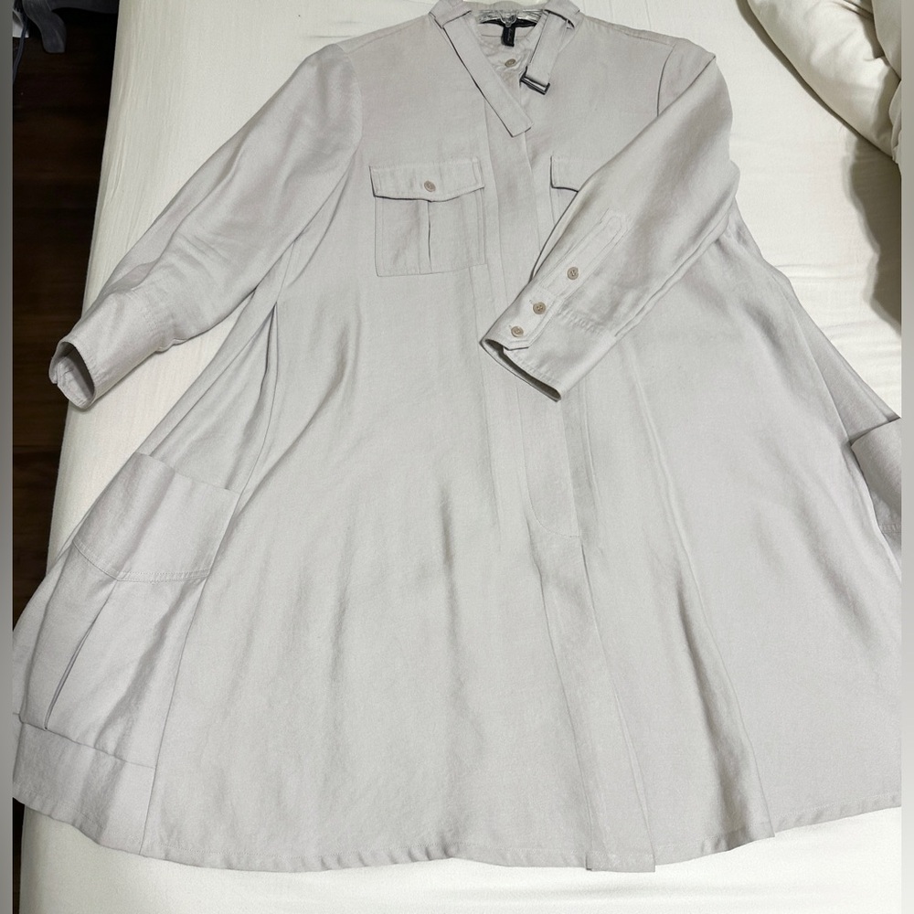 BCBGMaxAzria XXS light beige Rayon Dress